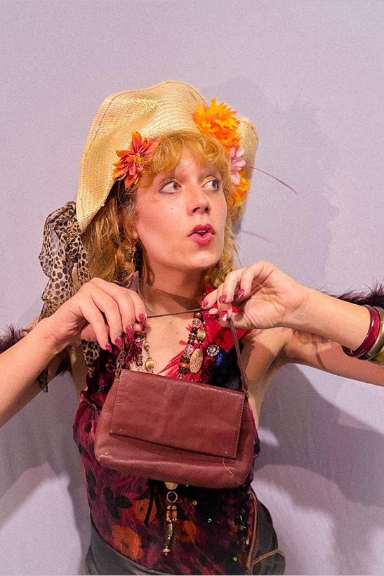 RAÍZES - Companhia Bípede de Teatro Rupestre