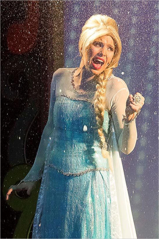 RAINHA DA NEVE | Foto: Guto Muniz